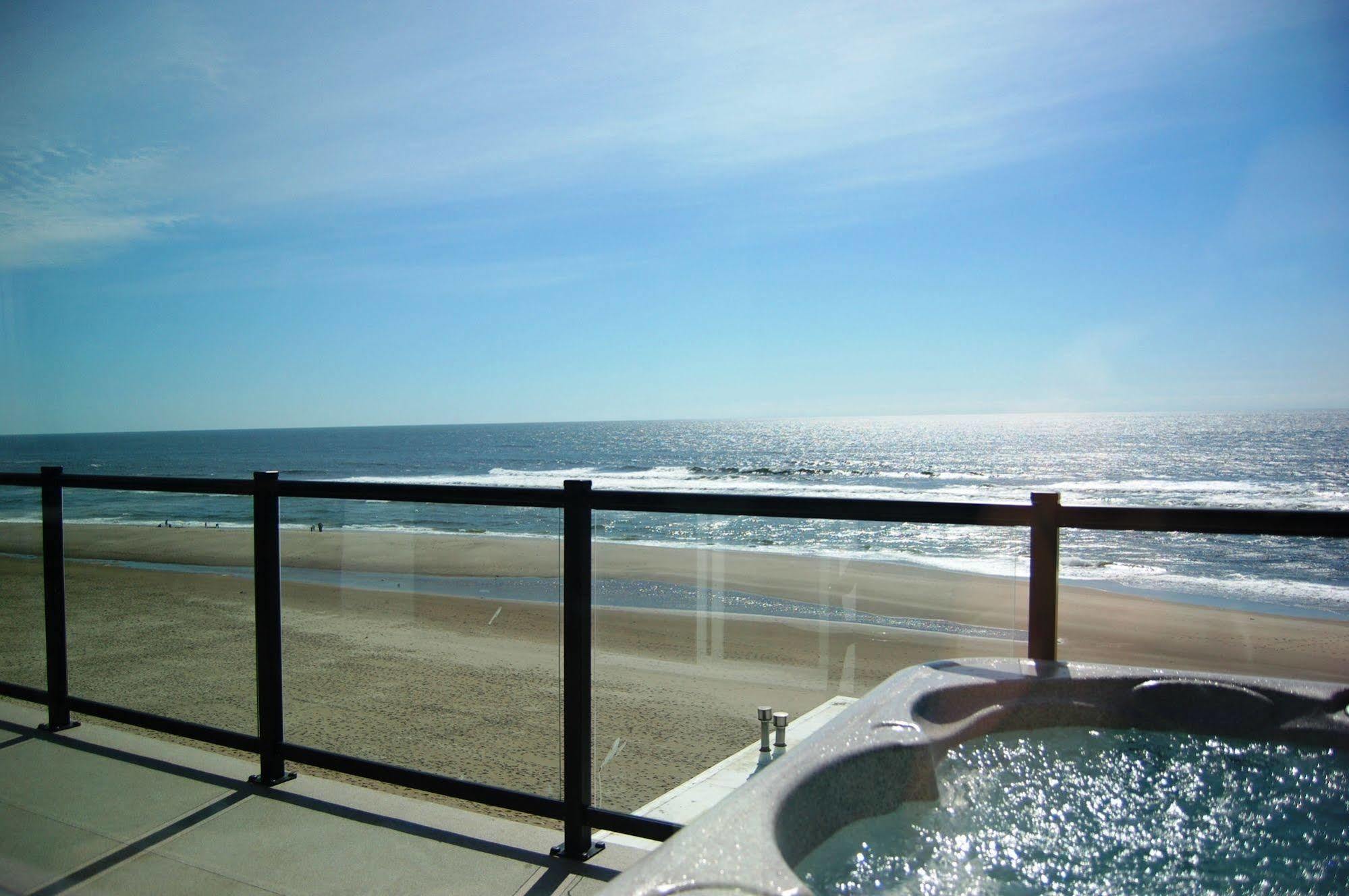 Beachfront Manor Hotel Lincoln City Dış mekan fotoğraf